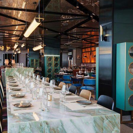 Renaissance New York Flushing Hotel At Tangram Bagian luar foto