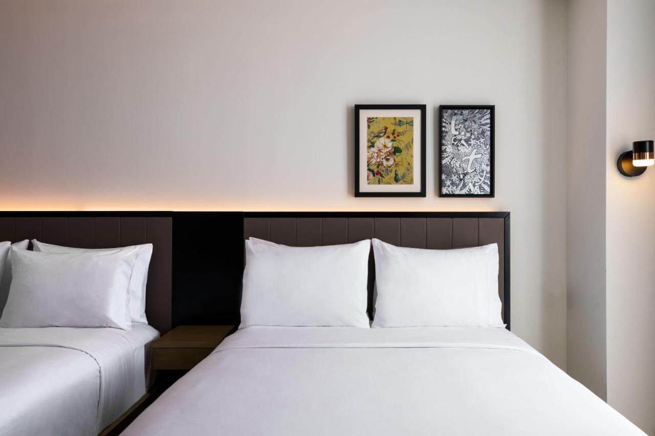 Renaissance New York Flushing Hotel At Tangram Bagian luar foto